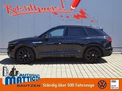 Schwarz (deep black perleffekt) Gebraucht 2020 VW Touareg Style SUV | 59.859 €