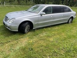 Silber Gebraucht 2006 Mercedes E350 Classic Limousine | 15.000 €