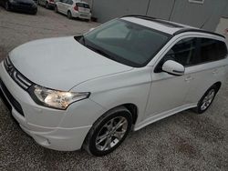 Weiß Gebraucht 2013 Mitsubishi Outlander Instyle SUV | 13.500 €