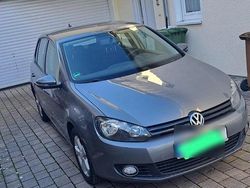 Grau Gebraucht 2011 VW Golf VI Kleinwagen | 7.100 €