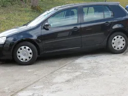 Schwarz Gebraucht 2005 VW Golf V Trendline Limousine | 2.500 € (Fairer Preis)