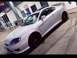 Grau Gebraucht 2005 Hyundai Coupé Coupé | 800 € (Superpreis)