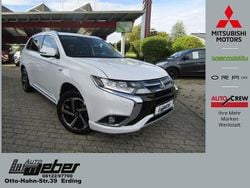 Perlmuttweiß Gebraucht 2017 Mitsubishi Outlander P-HEV Top SUV | 19.490 € (Fairer Preis)