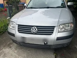 Silber Gebraucht 2001 VW Passat Kombi | 500 € (Superpreis)