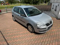 Silber Gebraucht 2005 VW Polo Kleinwagen | 1.200 € (Etwas zu teuer)