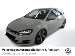 Pure white Gebraucht 2017 VW Golf VII Comfortline Limousine | 14.990 € (Fairer Preis)