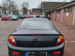 Grün Gebraucht 2001 Chrysler Neon Limousine | 2.100 €