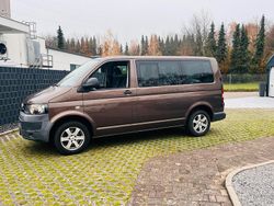 Braun Gebraucht 2012 VW Caravelle Van / Kleinbus | 11.900 €