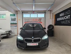 Schwarz Gebraucht 2019 BMW 216 Active Tourer Advantage Van / Kleinbus | 13.900 €