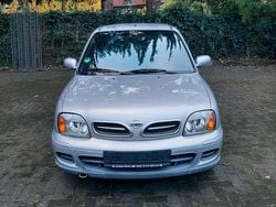 Silber Gebraucht 2006 Nissan Micra Kleinwagen | 2.200 €