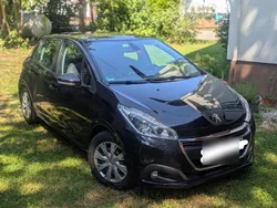 Schwarz Gebraucht 2018 Peugeot 208 Active Kleinwagen | 7.700 € (Fairer Preis)