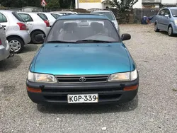 Türkis Gebraucht 1995 Toyota Corolla XLi Limousine | 1.750 €