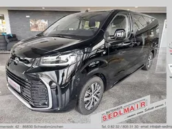 Graphitschwarz Neu 2024 Toyota Proace Verso Team Kombi | 43.880 € (Fairer Preis)