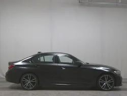 Schwarz Gebraucht 2020 BMW 330 M Sport Limousine | 26.980 € (Fairer Preis)