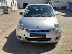 Silber Gebraucht 2009 Daihatsu Sirion Kleinwagen | 1.480 € (Fairer Preis)