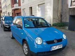 Blau Gebraucht 2000 VW Lupo Basis Kleinwagen | 2.000 € (Etwas zu teuer)