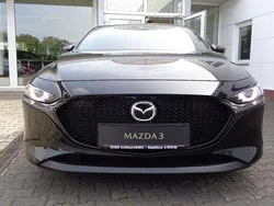 Schwarz Gebraucht 2024 Mazda 3 Exclusive-Line Limousine | 27.900 € (Fairer Preis)