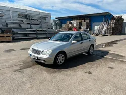 Grau Gebraucht 2002 Mercedes C200 Limousine | 2.000 €
