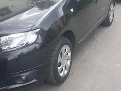 Schwarz Gebraucht 2014 Dacia Logan MCV Kombi | 3.950 €