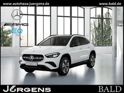 Weiss polarweiß Gebraucht 2024 Mercedes GLA200 Progressive SUV | 41.880 € (Fairer Preis)