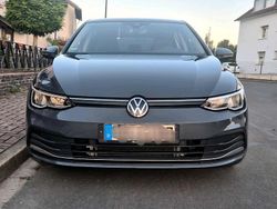 Grau Gebraucht 2022 VW Golf VIII Active Kleinwagen | 23.550 € (Fairer Preis)