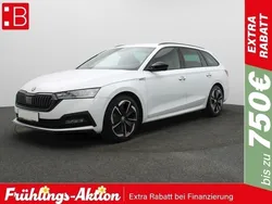 Weiss Gebraucht 2024 Skoda Octavia SportLine Kombi | 31.950 € (Superpreis)