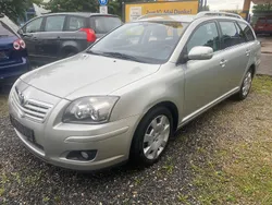 Silber Gebraucht 2007 Toyota Avensis Kombi | 2.490 € (Fairer Preis)