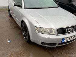 Silber Gebraucht 2002 Audi A4 S-Line Kombi | 1.950 € (Guter Preis)