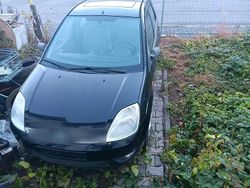 Schwarz Gebraucht 2002 Ford Fiesta Ghia Kleinwagen | 799 € (Guter Preis)