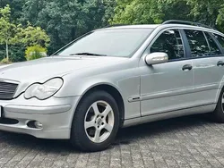 Silber Gebraucht 2002 Mercedes C220 Classic Limousine | 2.000 € (Fairer Preis)