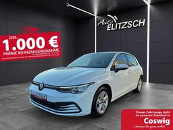 Pure white Gebraucht 2022 VW Golf VIII Life Limousine | 21.470 € (Fairer Preis)