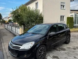 Schwarz Gebraucht 2009 Opel Astra Kleinwagen | 2.950 € (Fairer Preis)