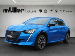 Blau Gebraucht 2021 Peugeot e-208 GT Kleinwagen | 16.490 € (Guter Preis)