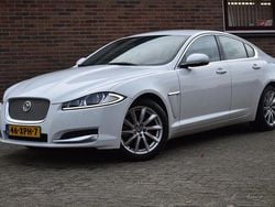 Weiß Gebraucht 2012 Jaguar XF Limousine | 6.790 € (Guter Preis)