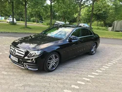 Gebraucht 2019 Mercedes E220 AMG line Limousine | 32.000 € (Fairer Preis)