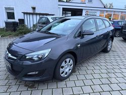 Grau Gebraucht 2013 Opel Astra Kombi | 4.390 € (Guter Preis)