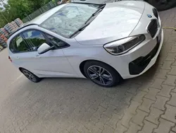 Weiß Gebraucht 2020 BMW 225 Active Tourer iPerformance Van / Kleinbus | 15.450 € (Fairer Preis)