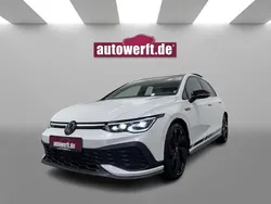 Weiß Gebraucht 2024 VW Golf VIII CLUB Limousine | 38.990 € (Fairer Preis)