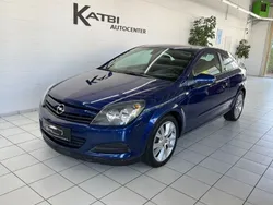 Blau Gebraucht 2005 Opel Astra GTC Edition Limousine | 2.450 € (Fairer Preis)