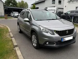 Grau Gebraucht 2017 Peugeot 2008 Allure SUV | 8.700 € (Guter Preis)
