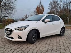 Weiß Gebraucht 2015 Mazda 2 Edition Kleinwagen | 7.500 € (Guter Preis)