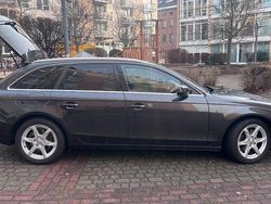 Schwarz Gebraucht 2010 Audi A4 Ambition Kombi | 8.300 € (Fairer Preis)