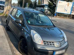 Grau Gebraucht 2007 Nissan Note Van / Kleinbus | 2.500 € (Etwas zu teuer)