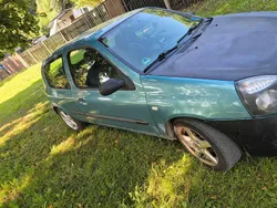 Andere farben Gebraucht 2003 Renault Clio II Kleinwagen | 650 €