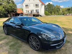 Grau Gebraucht 2018 Porsche Panamera 4 Limousine | 48.500 € (Superpreis)