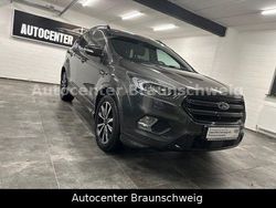 Grau Gebraucht 2018 Ford Kuga ST-Line SUV | 13.450 € (Fairer Preis)