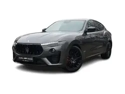 Grau Gebraucht 2021 Maserati Levante SUV | 55.789 € (Fairer Preis)