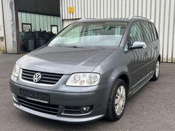 Grau Gebraucht 2006 VW Touran Highline Van / Kleinbus | 1.990 € (Fairer Preis)