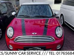 Rot Gebraucht 2006 Mini Cooper Kleinwagen | 6.499 €