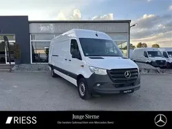 Arktikweiß Gebraucht 2023 Mercedes Sprinter Van | 32.094 € (Guter Preis)